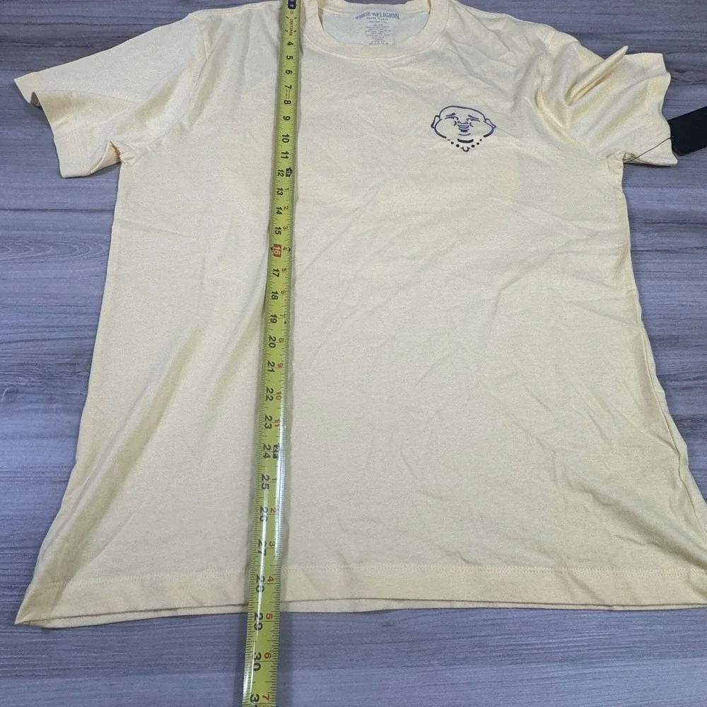 True Religion Mens Emboss Emblem‎ Tee, Panna Cotta Yellow, Large, NWT streetwear